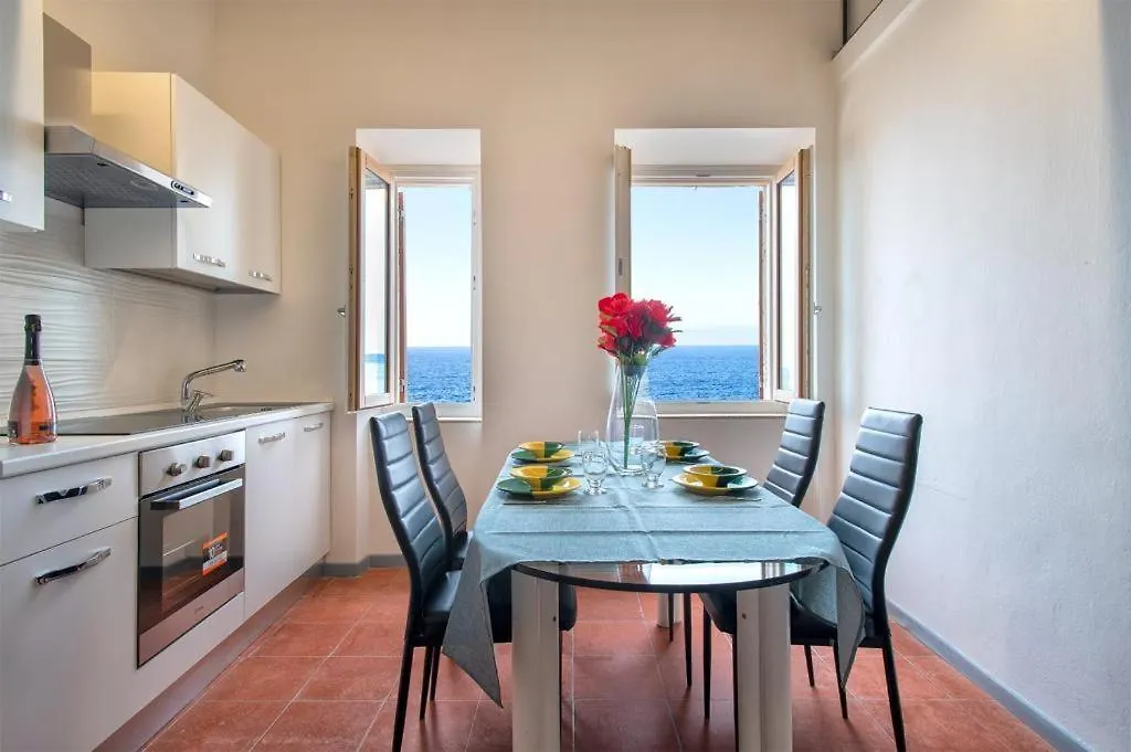Panoramic Bastioni Sea View Apartment Alghero Italy